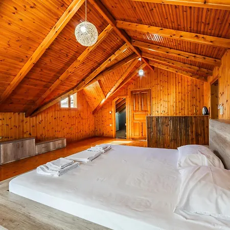 Seaview Spot By Pikhost *